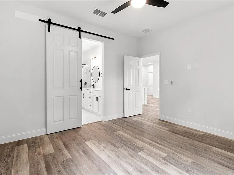 7289 N Fairlawn Ter — Photo 14
