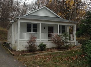 738 Hollow Rd, Ellicott City, MD 21043