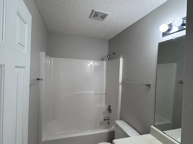 6528 Forest Cross Dr — Photo 19
