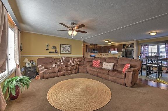 3rd image of 671 Presley Ln