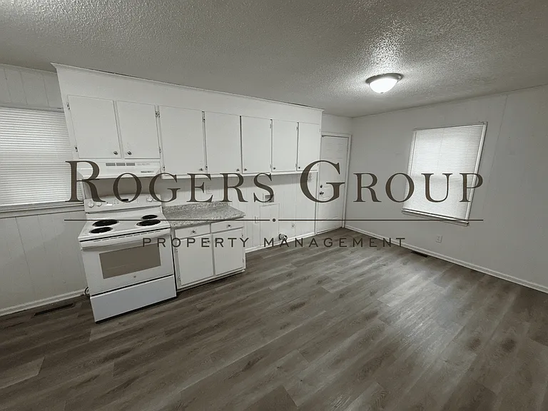 432 Ridley St — Photo 3