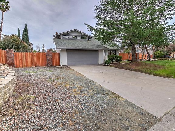3rd image of 8220 Coast Oak Way