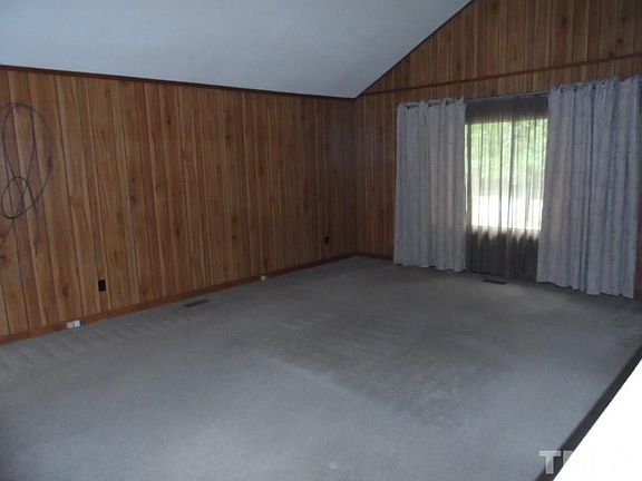 3rd image of 5701 Greenbay Dr