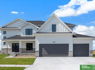 21138 Jessie Ave, Elkhorn, NE 68022