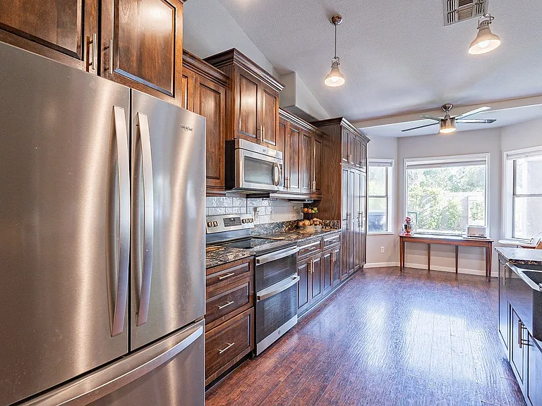 3877 E Washington Ct — Photo 14
