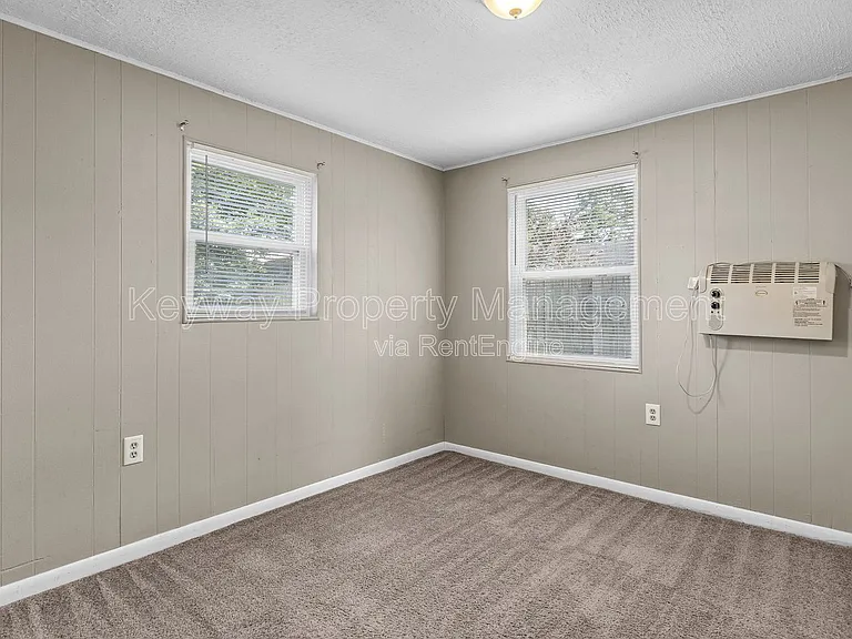 116 Argyle Ave #B — Photo 12
