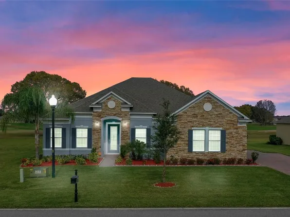 17809 Live Oak Dr, Tavares, FL 32778