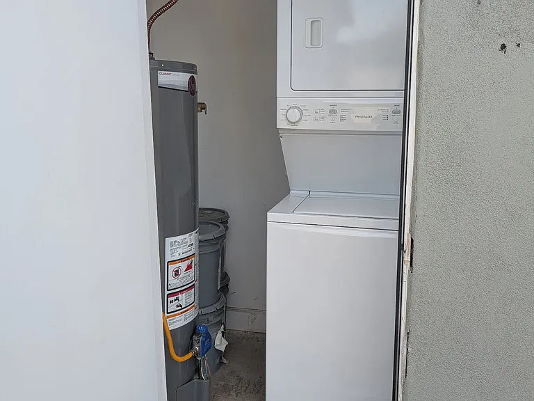 1112 S 7th Ave #1/2 — Photo 10