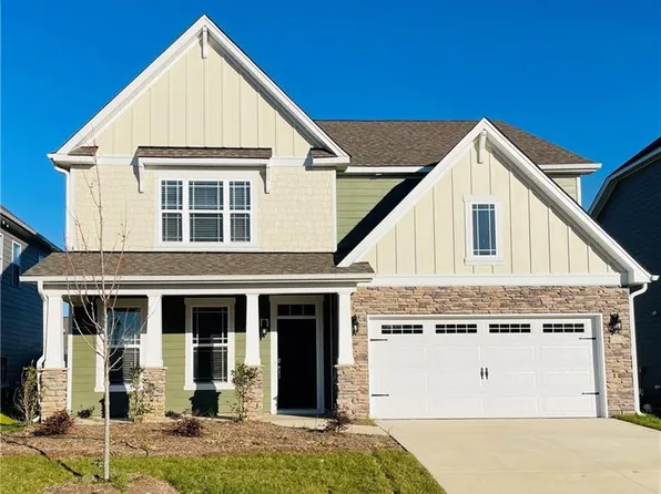 4256 Oakton Dr, High Point, NC 27265