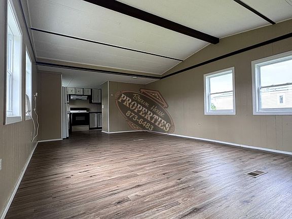 2nd image of 1604 Hill Rd