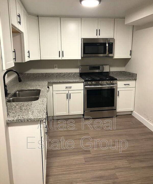 1st image of 2144 N Vine St #B
