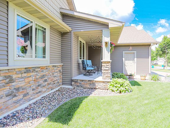 3rd image of 1680 Valley Quail Dr