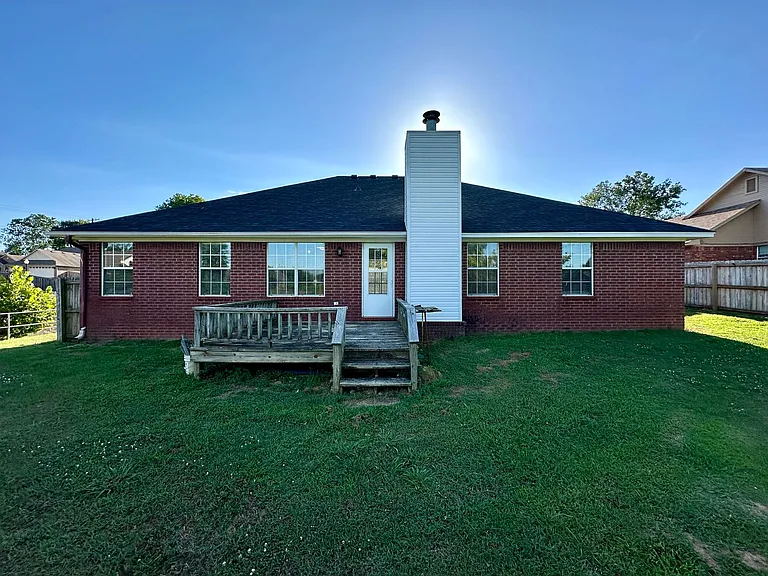 2713 S 87th Dr — Photo 22