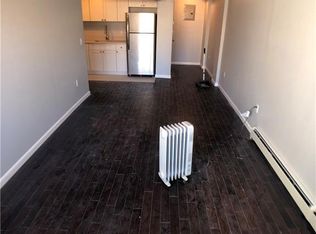 915 Eagle Ave, Bronx, NY 10456
