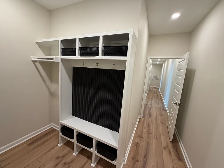 307 NE 2nd St #2 — Photo 19