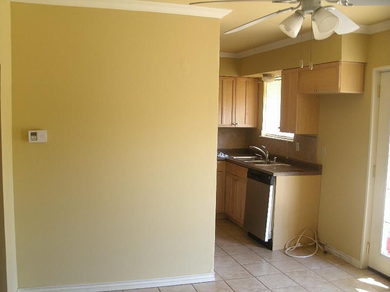 2nd image of 2130 Freeland Way