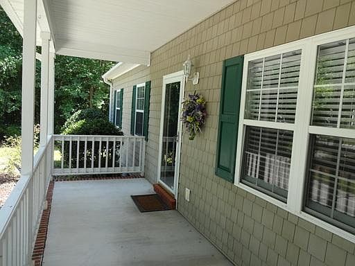 3rd image of 103 Bridle Way SE