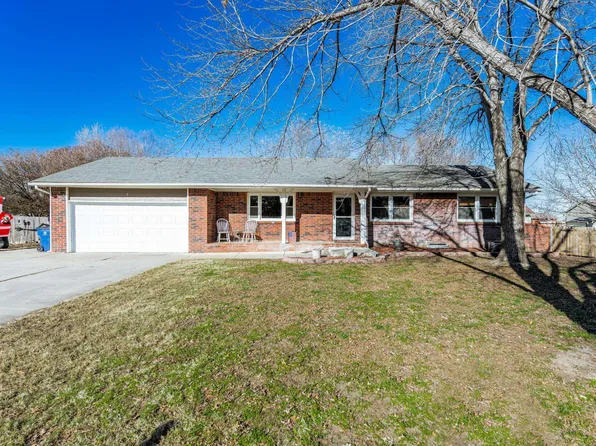 3 Son Ct, Valley Center, KS 67147