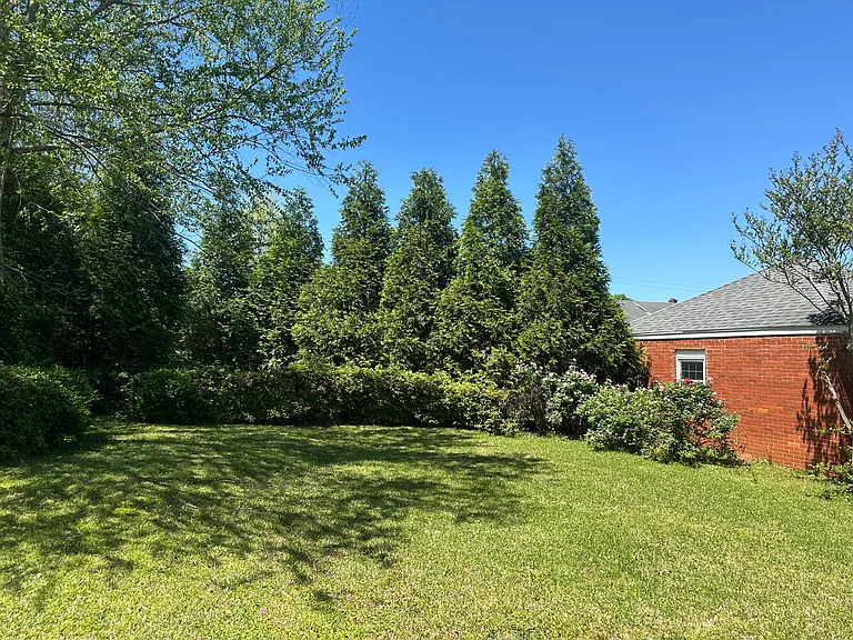2114 Glendale Gdns — Photo 26