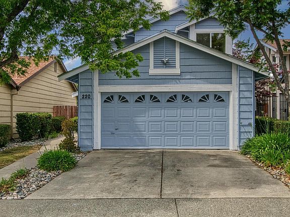 2nd image of 220 Stageline Drive