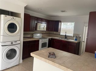 32 NE 169th St #32, Miami, FL 33162
