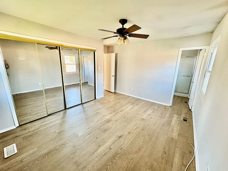77 Executive Ln — Photo 19