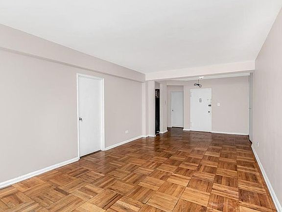 4th image of 629 Kappock St APT 2P