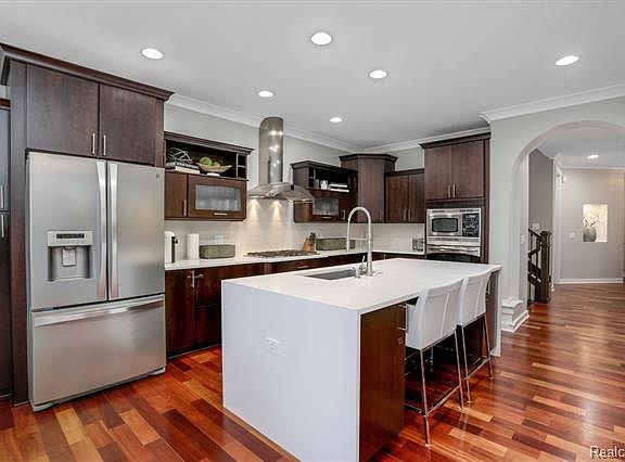 2nd image of 1040 Bennaville Ave