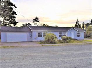 797 Grant Ave, Coos Bay, OR 97420