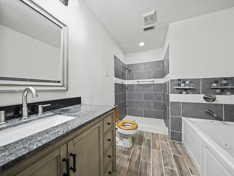 4522 Lone Star Trl — Photo 19