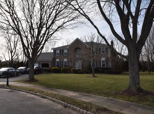 4 Atlantic Ct, Marlboro, NJ 07746
