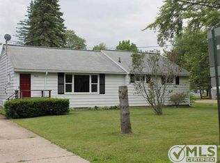 802 Jefferson St, Coleman, MI 48618