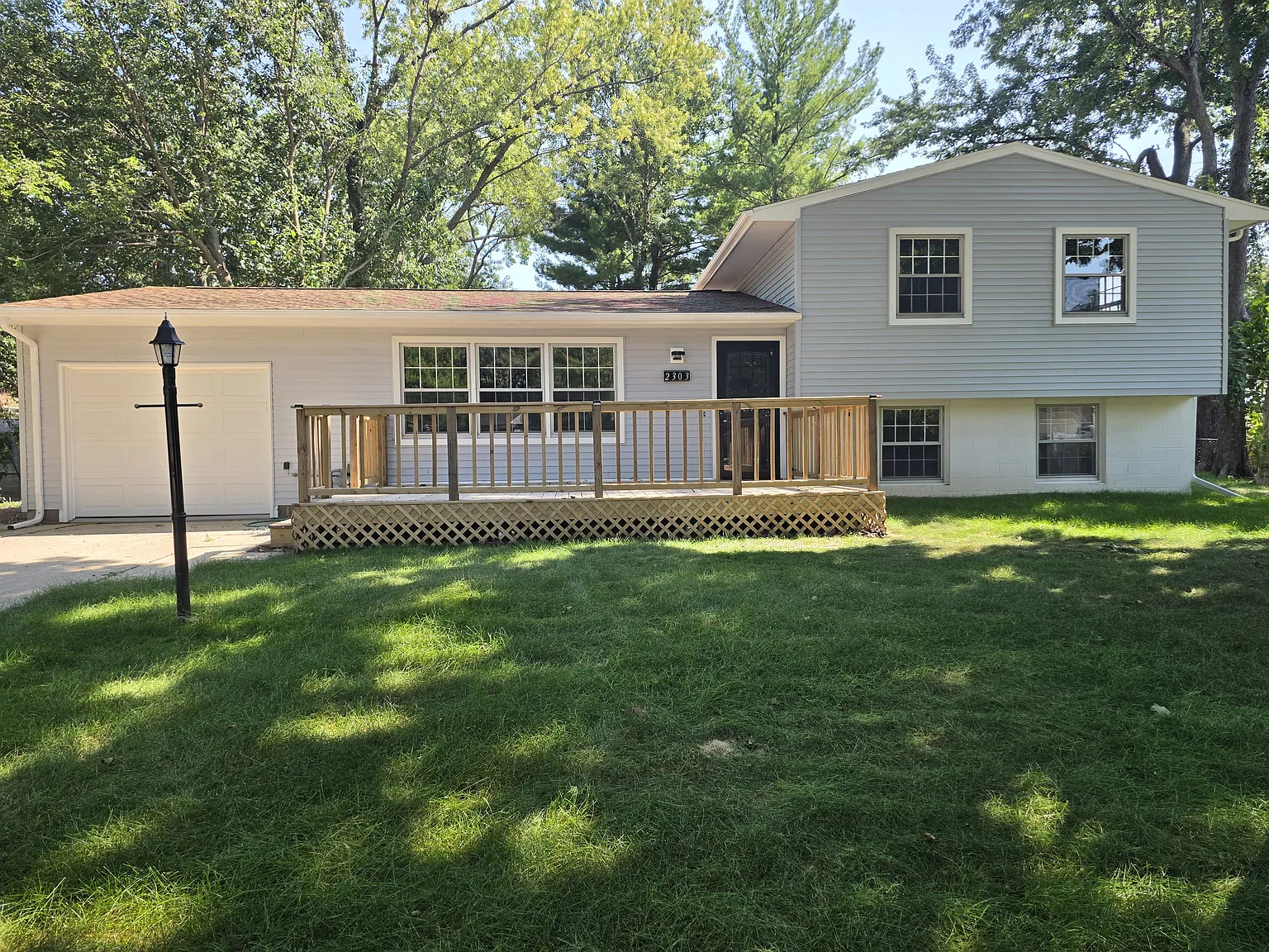 4 bed, 1651 sqft, $2,800 — Photo 1