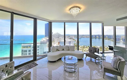 18975 Collins Ave Photo 1
