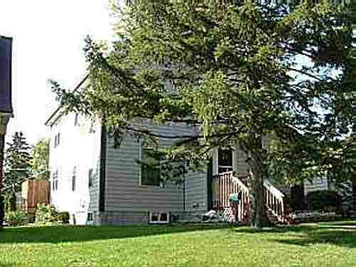 2nd image of 1353 S 103rd St