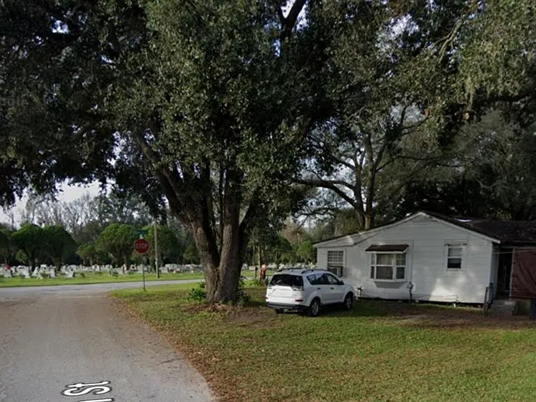 602 Monroe St — Photo 3