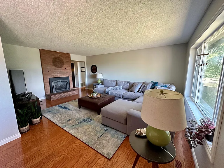 4109 SE Risley Ave — Photo 10