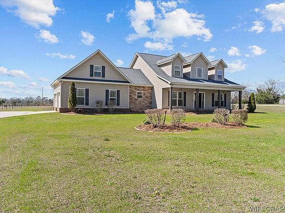 2nd image of 1798 National Rd