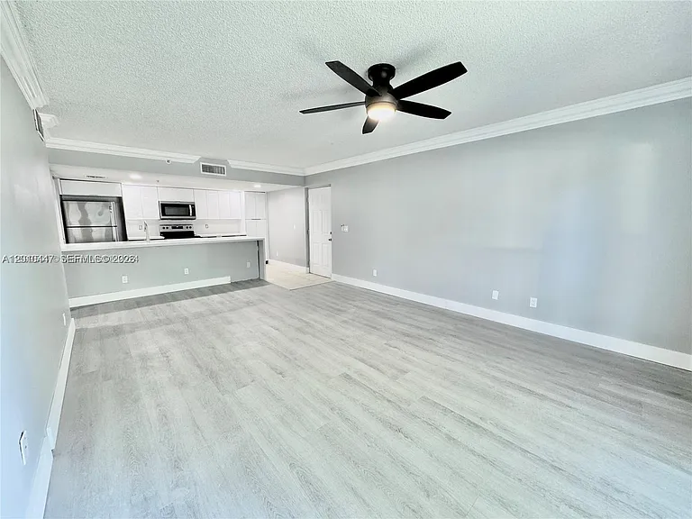 9907 Westwood Dr #242 — Photo 6