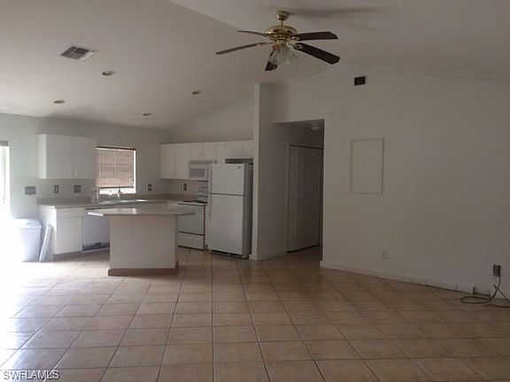 4th image of 317 NE 24th Ter