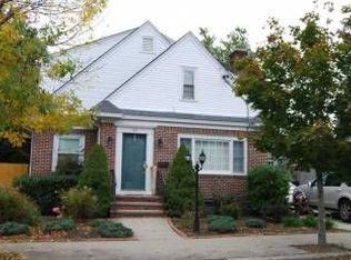 85 Lennon St, Providence, RI 02908