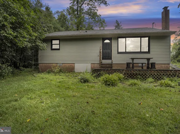 350 Boyds Schoolhouse Rd, Biglerville, PA 17307