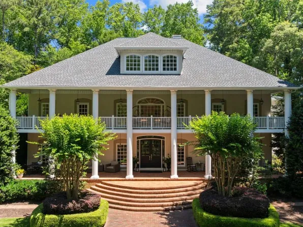 710 Walnut Dr, Marietta, GA 30064