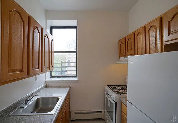 Rented by Halstead Real Estate | media 10