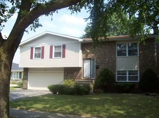 1207 N Keebie Ct, Addison, IL 60101