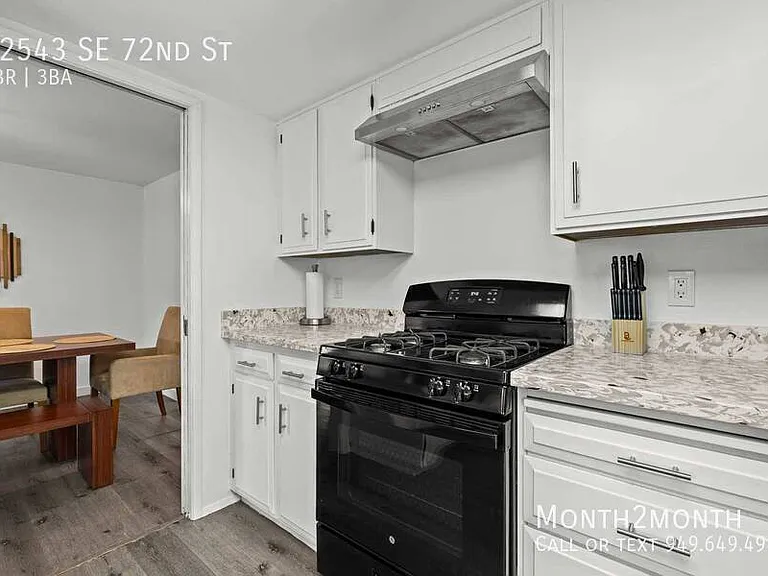 12543 SE 72nd St — Photo 13