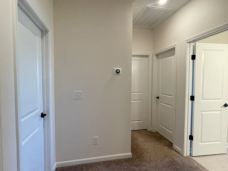 upstairs view of all bedrooms/guest bathroom (door that is open)

-master bedroom to the left
-all guest bedrooms to the right