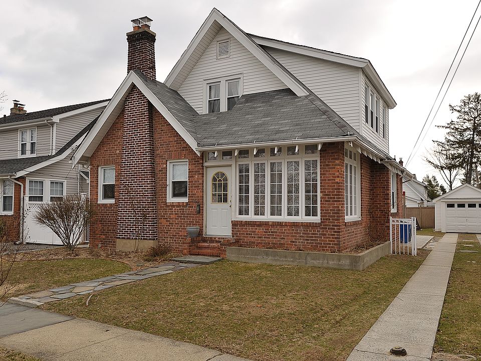 144 Briggs Ave, Yonkers, NY 10701 Zillow