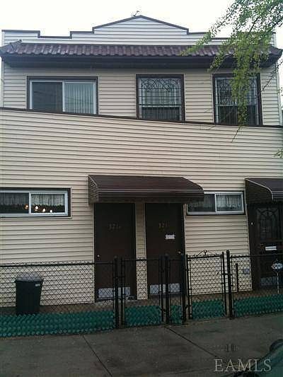 2nd image of Soundview Ave