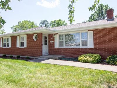805 NW Kabel St, Blue Springs, MO, 64015